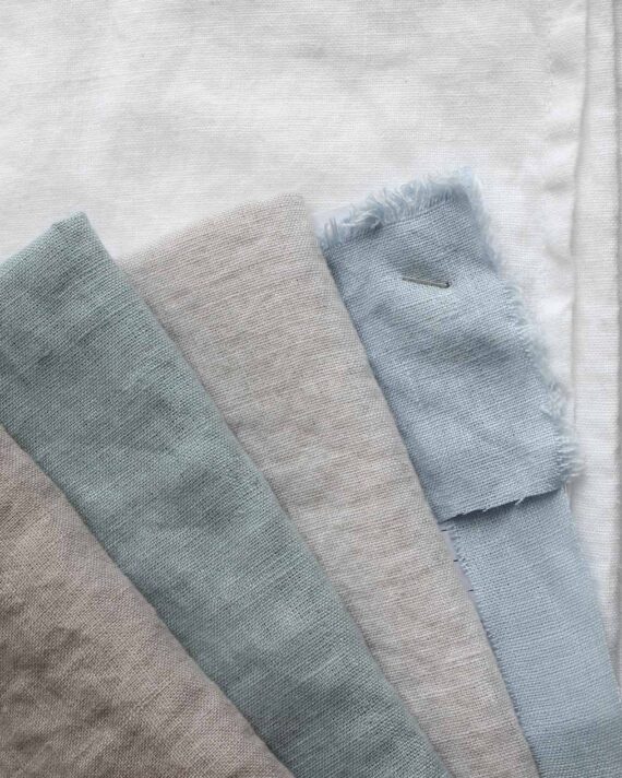 Heaven Linen 260 x 270 hapsu päiväpeitto taivaansininen - Image 2