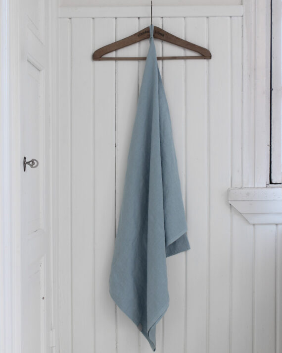 Heaven Linen 80 x 145 kylpypyyhe taivaansininen